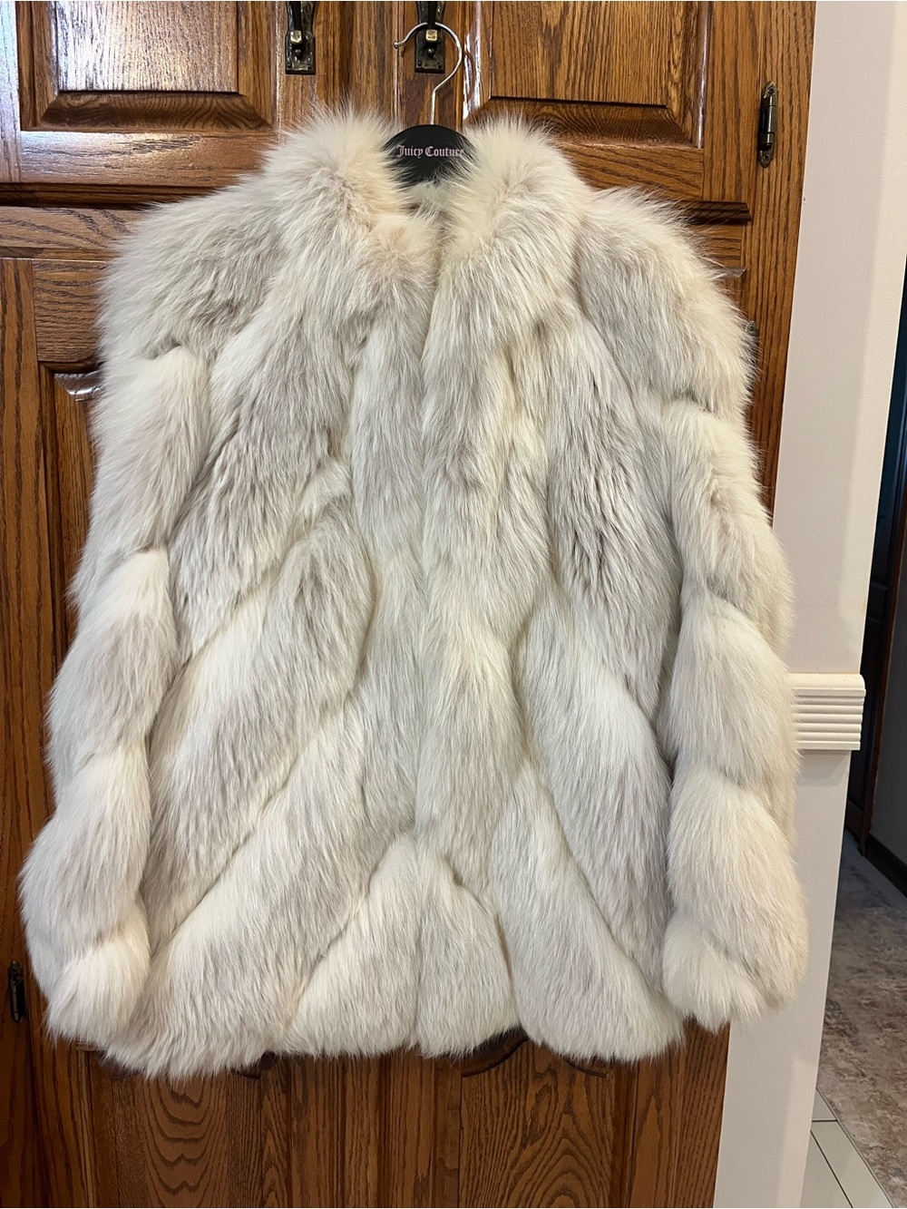 Vintage joseph the furrier Luxurious white/gray Fur Jacket - Designer Style